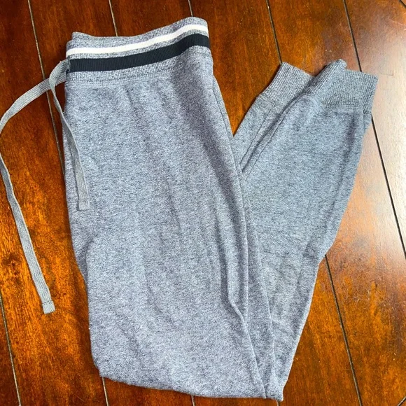 SO Perfect Jogger Grey Pants Women’s XS - Picture 1 of 4
